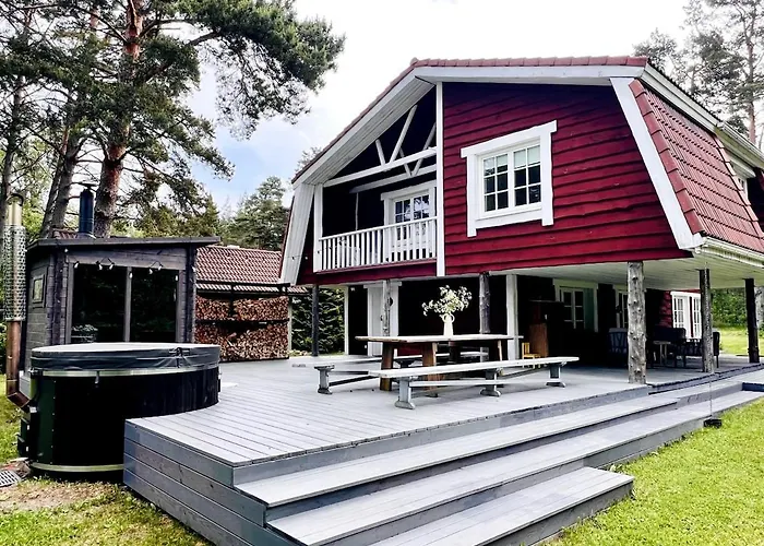 Dom wakacyjny Forest Escape 35min From Tallinn - Hottub & Sauna *