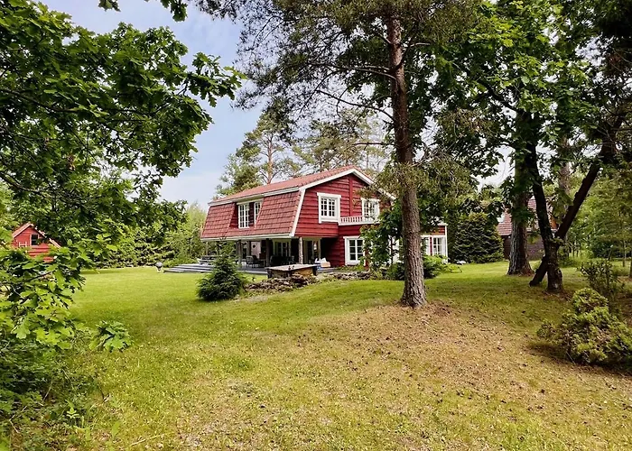 Dom wakacyjny Forest Escape 35min From Tallinn - Hottub & Sauna *